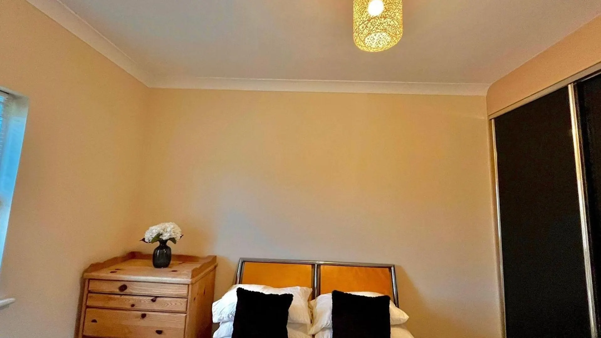 Cambridge Cozy Retreat - 1 Bed Apartment